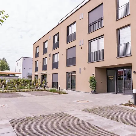 Living Neuburg Aparthotel 3*